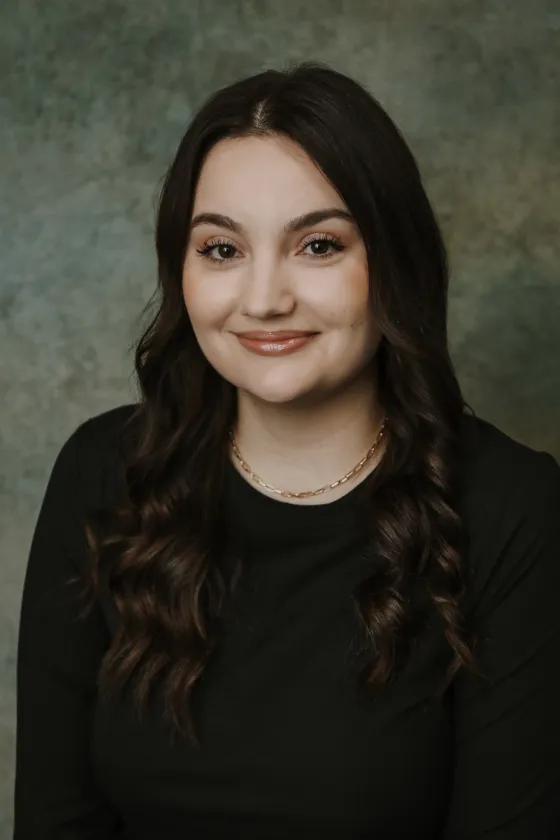 Professional portrait of Hanna, smiling